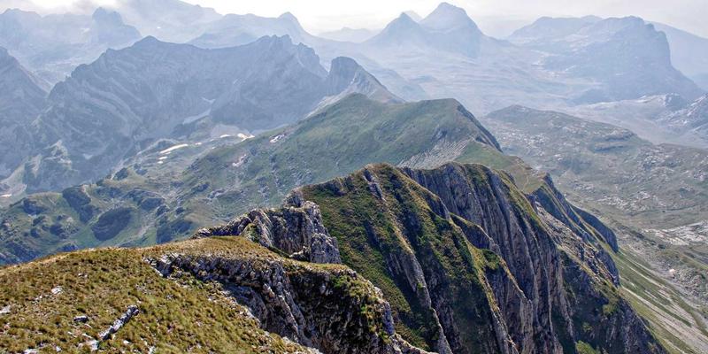 SQGQ机械引领未来：深度解析钣金加工设备最新发展趋势与市场格局